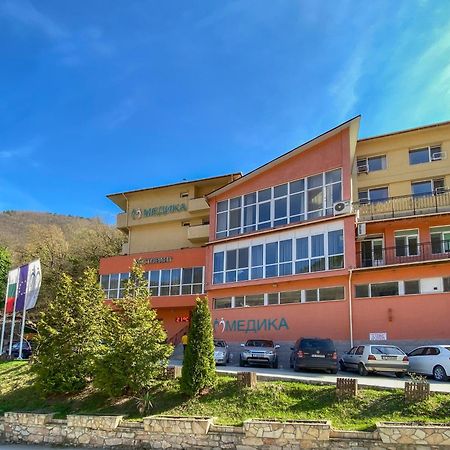 Balneo Comlex Medica Narechen Hotel Narechenski Bani Екстериор снимка