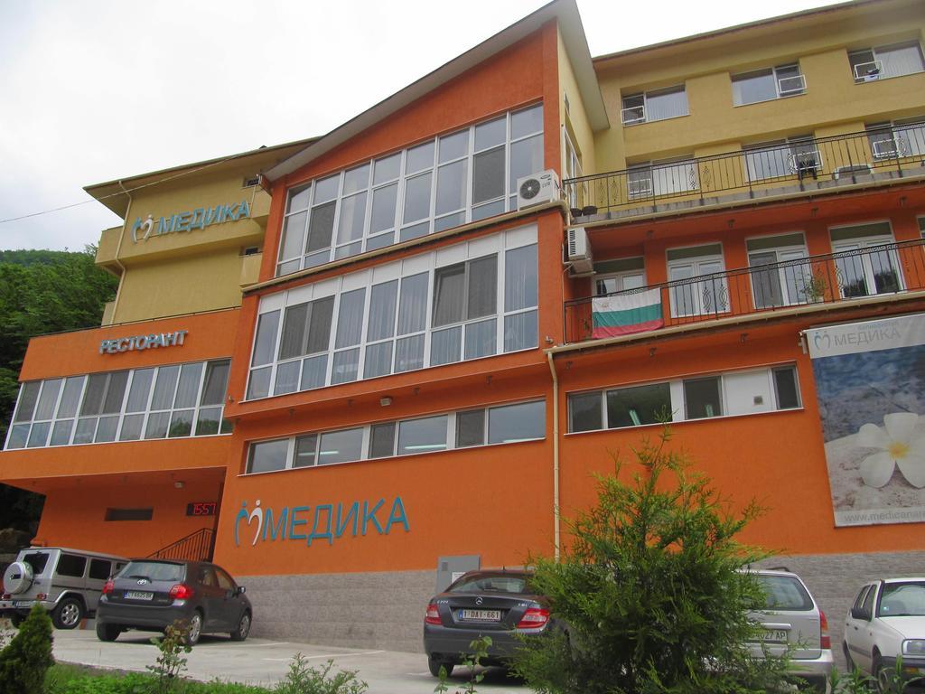 Balneo Comlex Medica Narechen Hotel Narechenski Bani Екстериор снимка